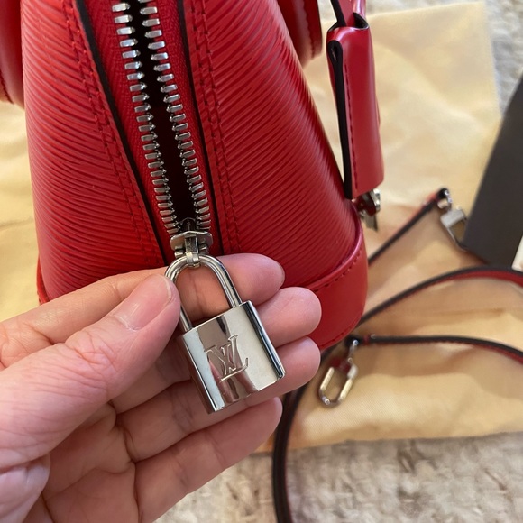 Louis Vuitton Alma BB